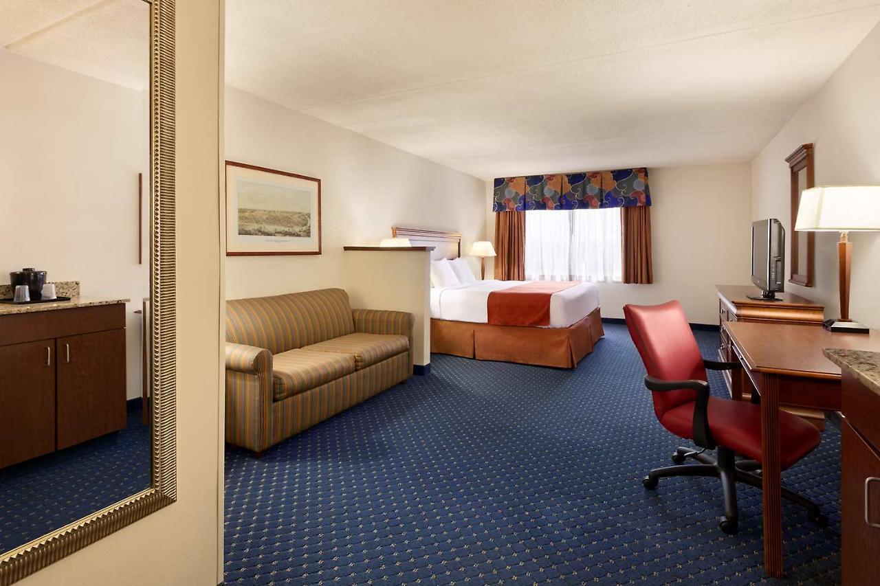 Country Inn & Suites By Radisson, Fredericksburg South I-95 , Va Exterior photo